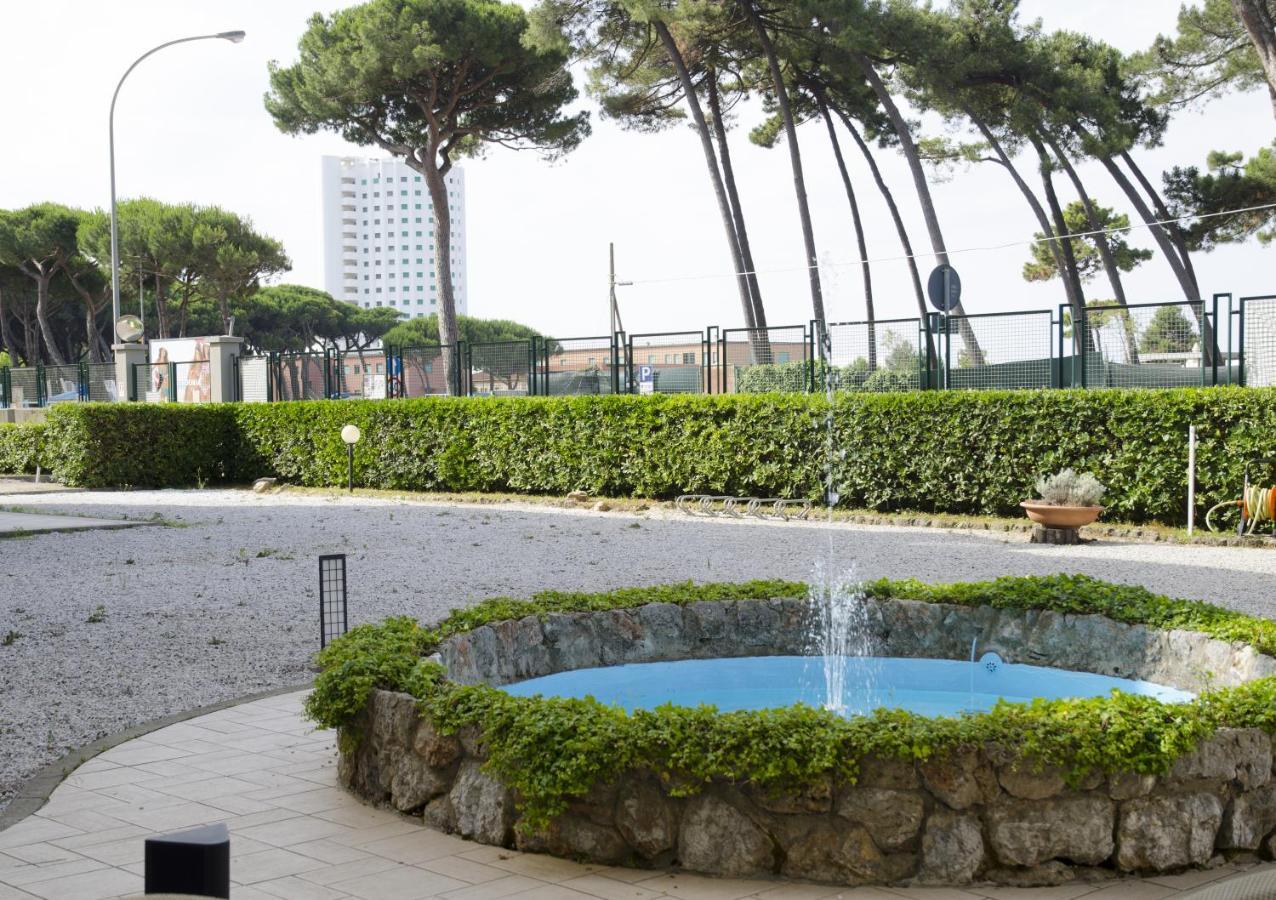 Casa Per Ferie Il Pioppo Hotel Marina di Massa Exterior foto